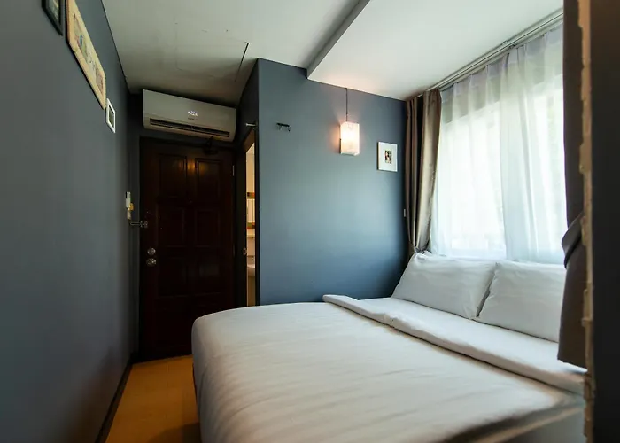 Bbhouse Phra Athit Bangkok